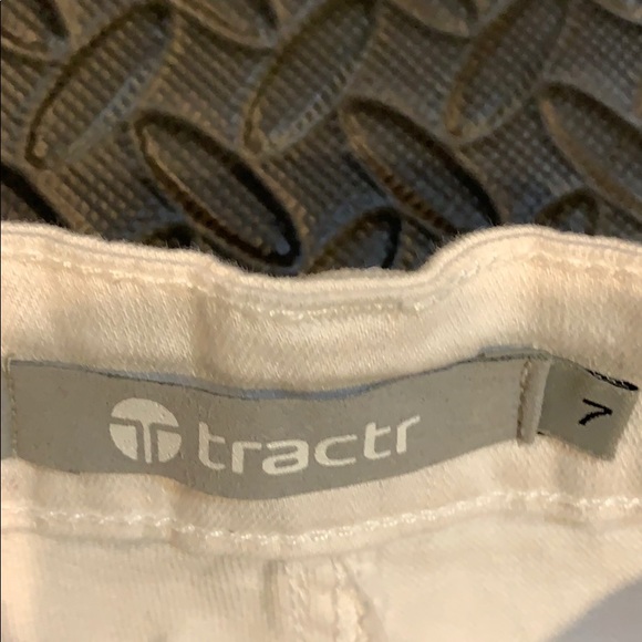 White short shorts ripped girls size 7 - Picture 2 of 4